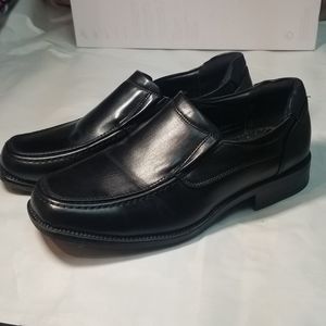 Boys RobertDavid Black Dress Shoes size 4